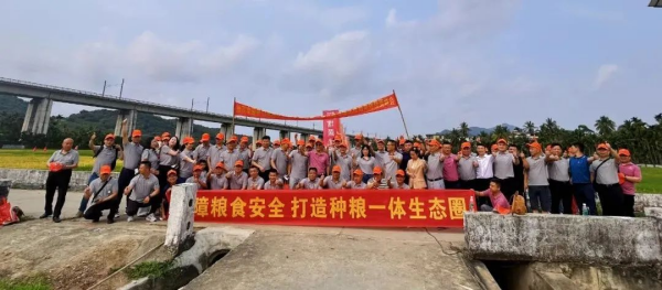 湖南興隆種業(yè)有限公司,長沙稻谷種植與銷售,長沙農(nóng)作物品種的選育,長沙農(nóng)業(yè)病蟲害防治服務(wù)