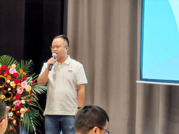 湖南興隆種業(yè)有限公司,長沙稻谷種植與銷售,長沙農(nóng)作物品種的選育,長沙農(nóng)業(yè)病蟲害防治服務(wù)