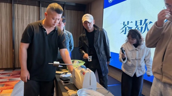 湖南興隆種業(yè)有限公司,長沙稻谷種植與銷售,長沙農(nóng)作物品種的選育,長沙農(nóng)業(yè)病蟲害防治服務(wù)